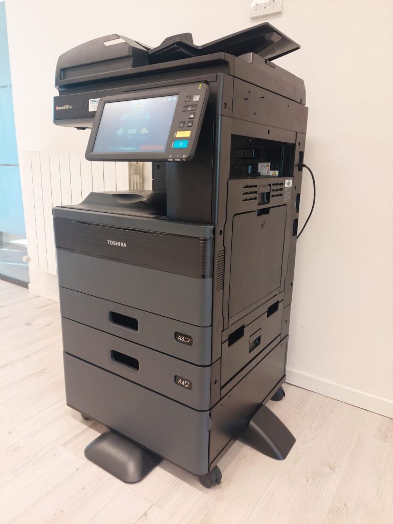 stampante alta qualità al coworking como lipomo